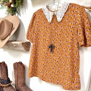 Crochet collar boho floral blouse w prairie shabby chic vibe
